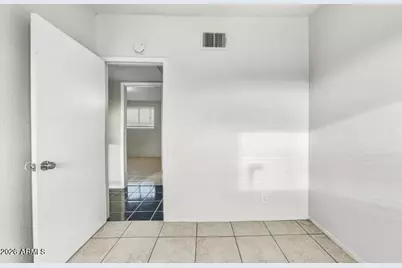 449 S Stewart --, Mesa, AZ 85202 - Photo 11