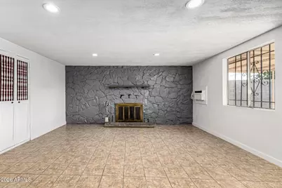 2814 N 55th Avenue, Phoenix, AZ 85035 - Photo 9