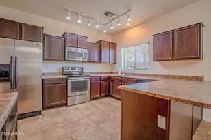 10225 W Camelback Rd, Phoenix, AZ 85037 - Photo 9