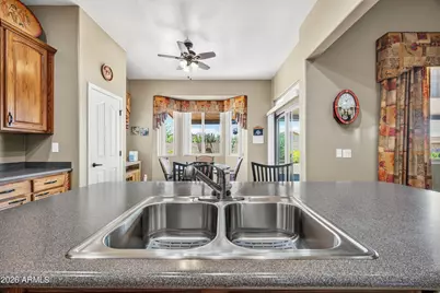 1665 Laguna Nigel Drive, Sierra Vista, AZ 85635 - Photo 9