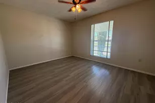 10346 W Mountain View Rd, Sun City, AZ 85351 - Photo 19