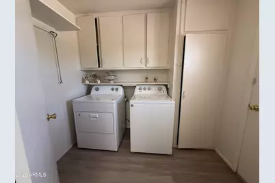 10346 W Mountain View Road, Sun City, AZ 85351 - Photo 13