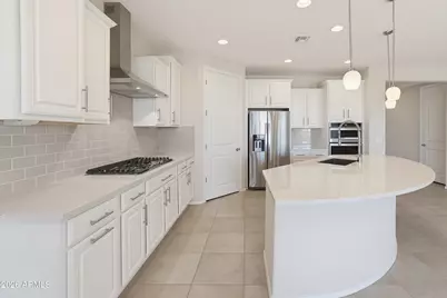 26186 W Kristal Way, Buckeye, AZ 85396 - Photo 11