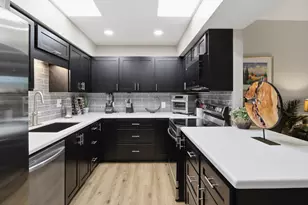 13247 N Cedar Dr, Sun City, AZ 85351 - Photo 7