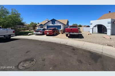 7225 W Tuckey Lane, Glendale, AZ 85303 - Photo 3