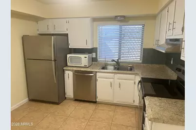 6502 W Mercer Lane, Glendale, AZ 85304 - Photo 3