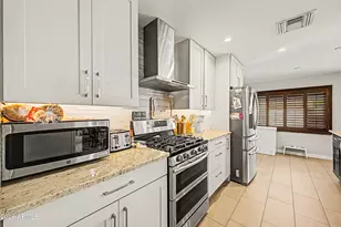 5935 S Lakeshore Dr, Tempe, AZ 85283 - Photo 5