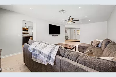 5935 S Lakeshore Drive, Tempe, AZ 85283 - Photo 13