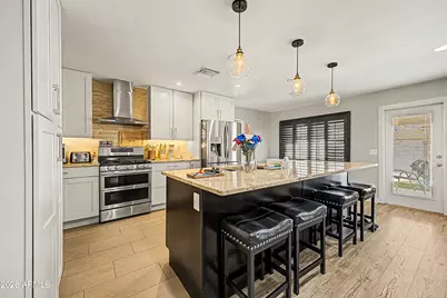 5935 S Lakeshore Drive, Tempe, AZ 85283 - Photo 7