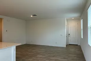 17321 W Gray Fox Trl, Surprise, AZ 85387 - Photo 5