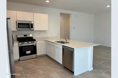 17321 W Gray Fox Trail, Surprise, AZ 85387 - Photo 11
