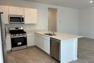 17321 W Gray Fox Trl, Surprise, AZ 85387 - Photo 11