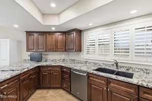 4113 E Paradise Dr, Phoenix, AZ 85028 - Photo 11