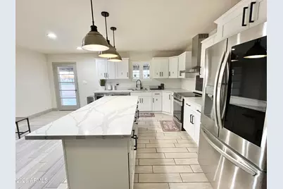 5527 W Morten Avenue, Glendale, AZ 85301 - Photo 11