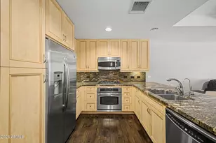 7127 E Rancho Vista Dr, Scottsdale, AZ 85251 - Photo 11