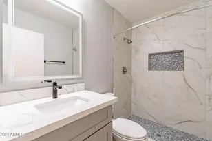 2318 E Lupine Ave, Phoenix, AZ 85028 - Photo 25