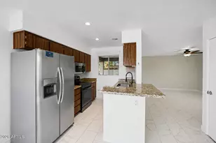 8161 N 107th Ave, Peoria, AZ 85345 - Photo 13
