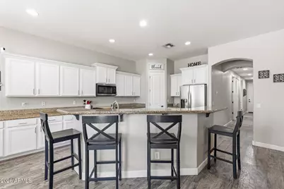 267 S 169th Drive, Goodyear, AZ 85338 - Photo 13