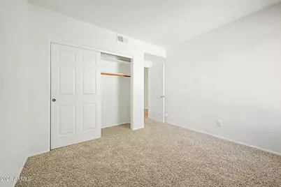 7008 E Gold Dust Avenue #115, Paradise Valley, AZ 85253 - Photo 11