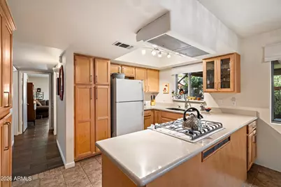 3610 E Sunnyside Drive, Phoenix, AZ 85028 - Photo 13