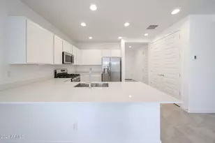 17351 W Gray Fox Trl, Surprise, AZ 85387 - Photo 3
