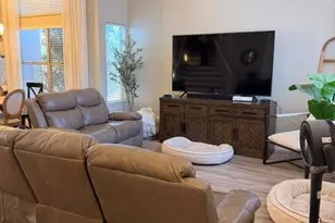 1237 E Glenhaven Dr, Phoenix, AZ 85048 - Photo 3