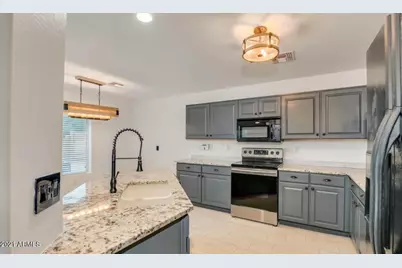 22281 W Morning Glory Street, Buckeye, AZ 85326 - Photo 9