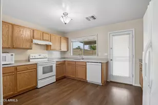 25772 W Kendall St, Buckeye, AZ 85326 - Photo 5