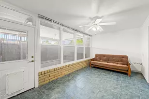 11025 W Topaz Dr, Sun City, AZ 85351 - Photo 7
