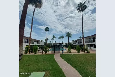 240 S Old Litchfield Road #Unit 113, Litchfield Park, AZ 85340 - Photo 3