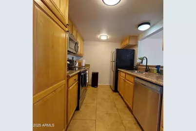 240 S Old Litchfield Road #Unit 113, Litchfield Park, AZ 85340 - Photo 17