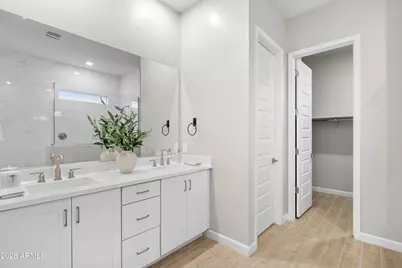 5131 E Village Drive, Scottsdale, AZ 85254 - Photo 21