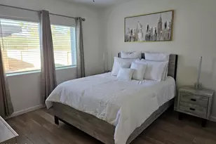 10410 N Cave Creek Rd, Phoenix, AZ 85020 - Photo 15
