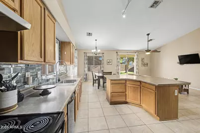 13017 W Ash Street, El Mirage, AZ 85335 - Photo 9