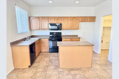 17519 W Lisbon Lane, Surprise, AZ 85388 - Photo 13