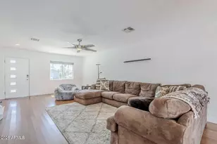 4402 E Montecito Ave, Phoenix, AZ 85018 - Photo 5
