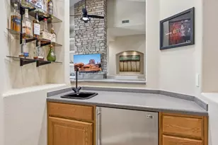 8452 W Donald Dr, Peoria, AZ 85383 - Photo 17