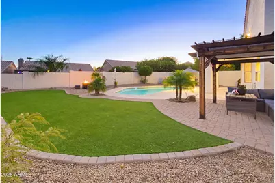 13 W Silverwood Drive, Phoenix, AZ 85045 - Photo 17