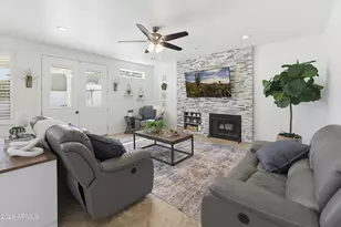 13 W Silverwood Dr, Phoenix, AZ 85045 - Photo 11