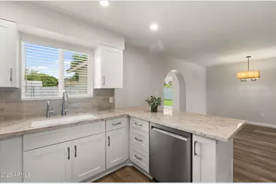 224 E Oxford Drive, Tempe, AZ 85283 - Photo 5