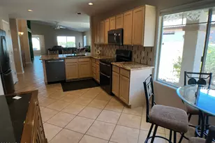 19320 N 110th Ln, Peoria, AZ 85373 - Photo 3