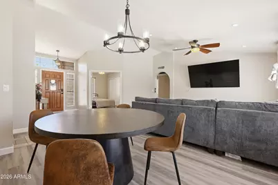 8875 S Ash Avenue, Tempe, AZ 85284 - Photo 13