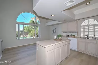 9715 W Sunnyslope Lane, Peoria, AZ 85345 - Photo 9
