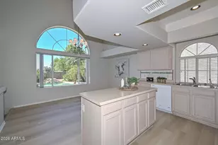 9715 W Sunnyslope Ln, Peoria, AZ 85345 - Photo 9