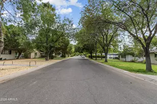 115 E Encanto Dr, Tempe, AZ 85281 - Photo 63