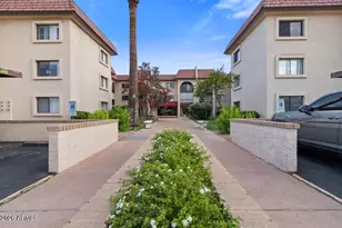 3033 E Devonshire Ave, Phoenix, AZ 85016 - Photo 19