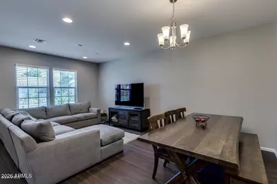 2477 W Market Place #Unit 32, Chandler, AZ 85248 - Photo 13