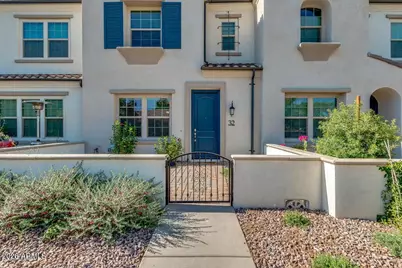 2477 W Market Place #Unit 32, Chandler, AZ 85248 - Photo 1