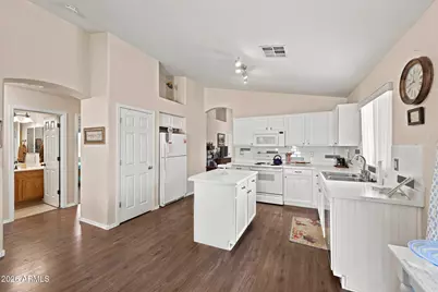 13862 N 148th Avenue, Surprise, AZ 85379 - Photo 7