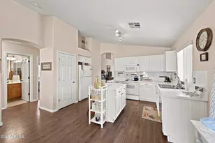 13862 N 148th Ave, Surprise, AZ 85379 - Photo 7